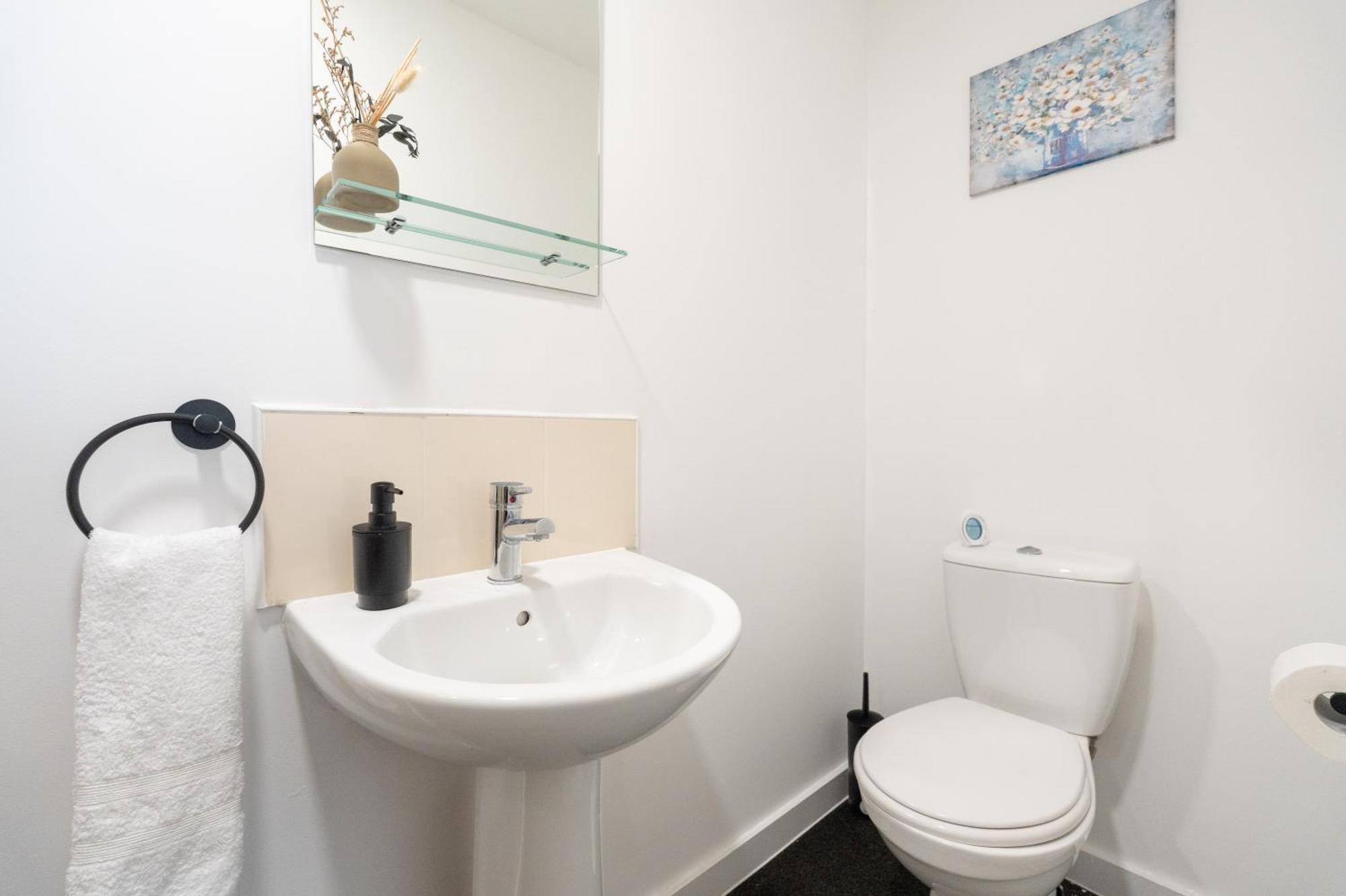 Apartment Trafford - Work & Leisure