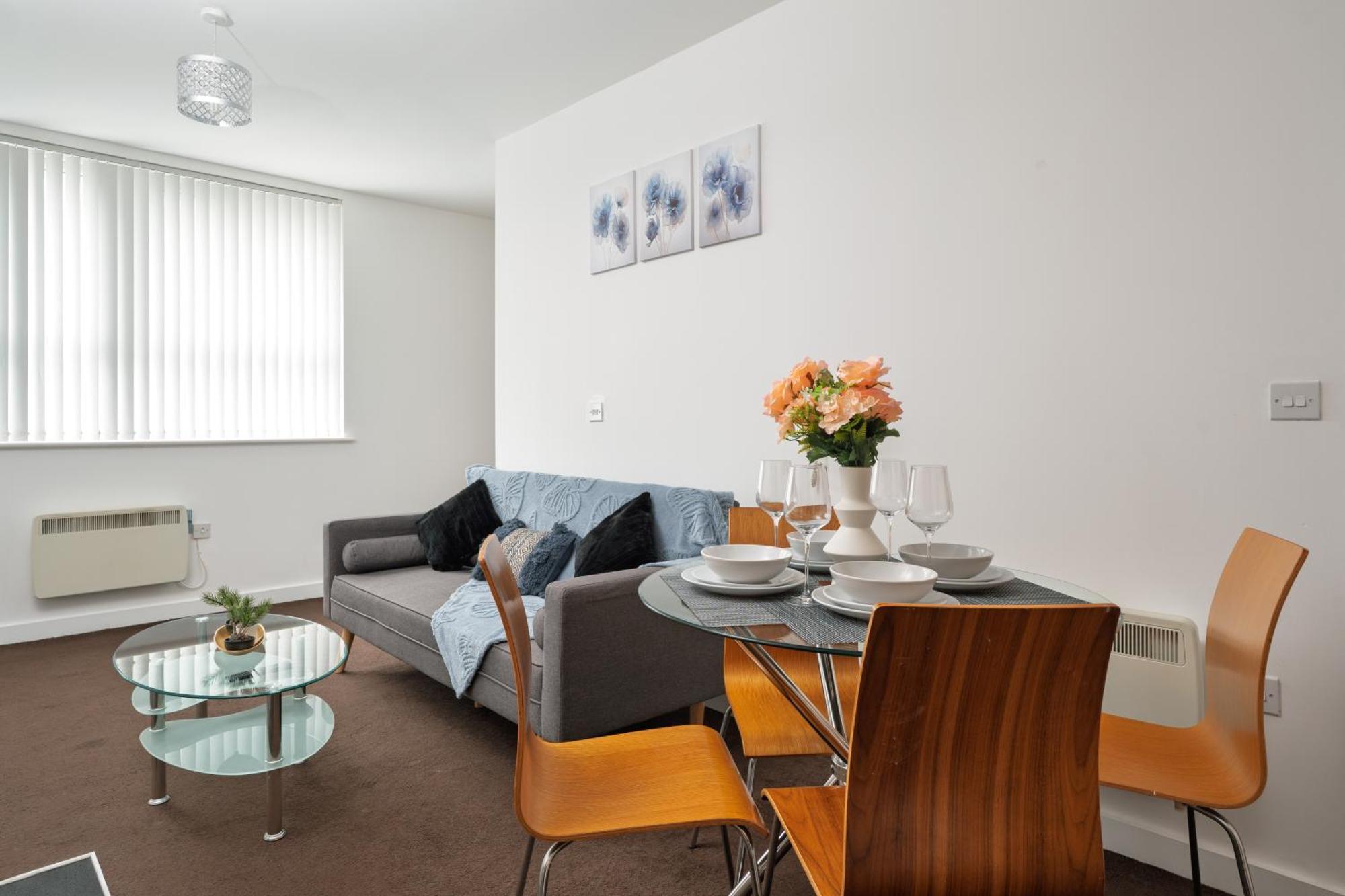 Trafford - Work & Leisure Apartment *