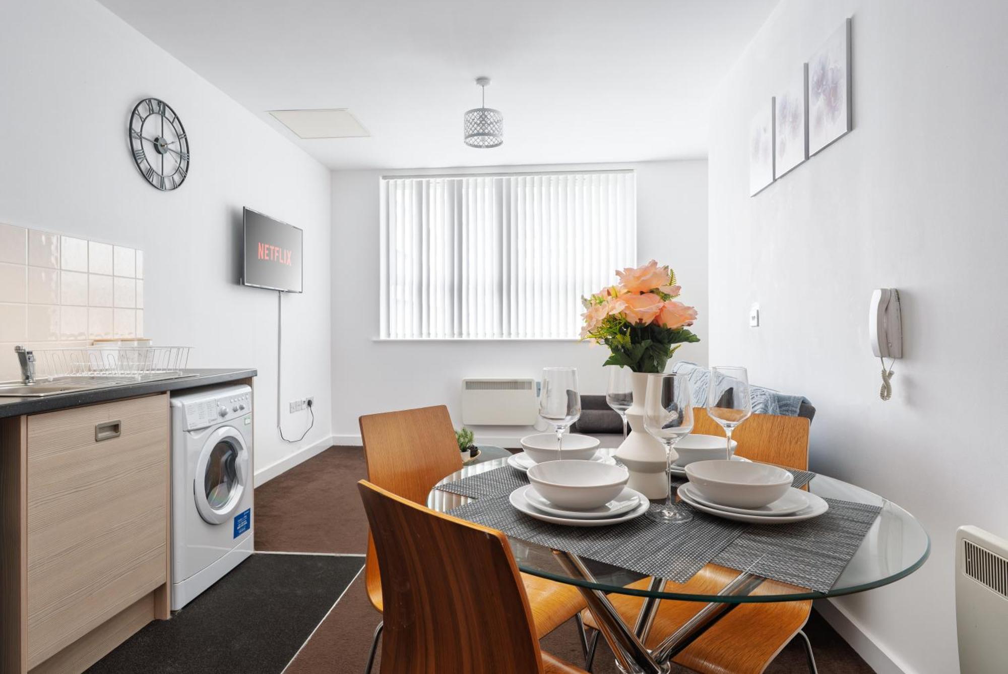 Trafford - Work & Leisure Apartment *